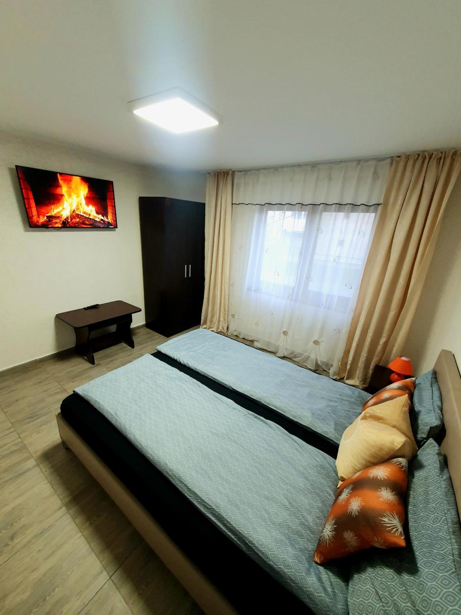 Apartament Lupeni Lupeni  Buitenkant foto